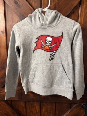 Kids Gray Tampa Bay Buccaneers Football Evans Team Hoodie with Red Flag Graphic